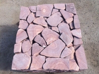 Песчаник галтованный Розовый с разводом камень натуральный природный