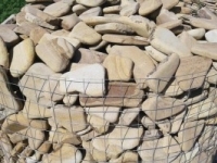 Натуральный камень песчаник галька Цветная
